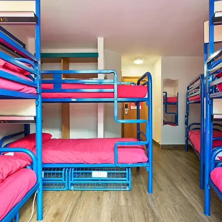 アビゲイルズ *