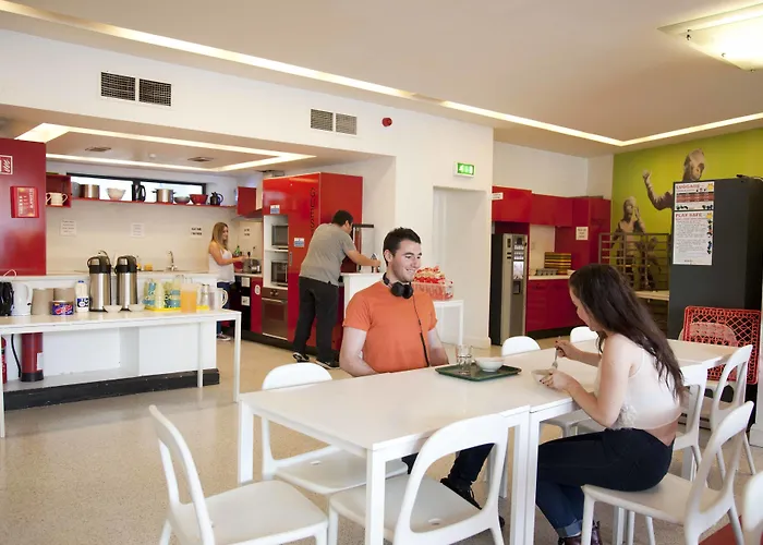 アビゲイルズ *